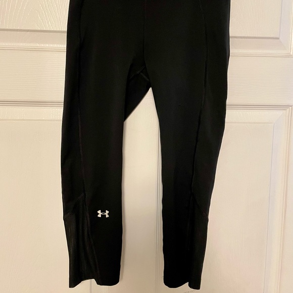 Capri Under Armour work out leggings - Picture 2 of 2